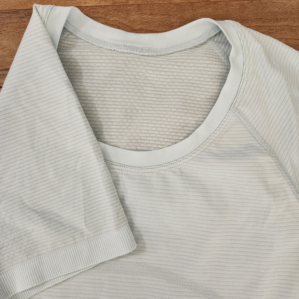 Lululemon Swiftly Tech Short Sleeve Crew Sea Mist Green Size 10